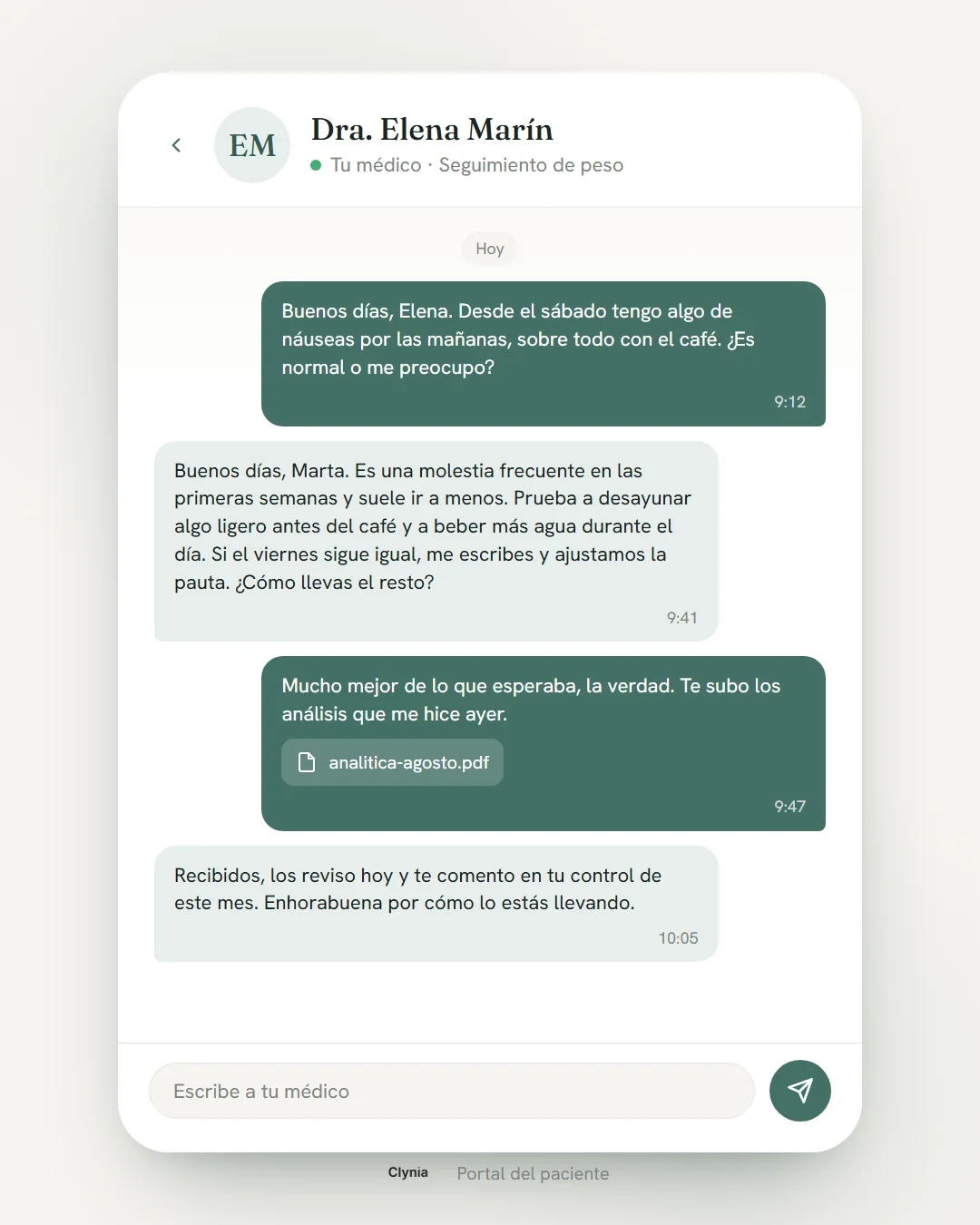 Conversación en el portal de Clynia: una paciente escribe a su médico y él le responde